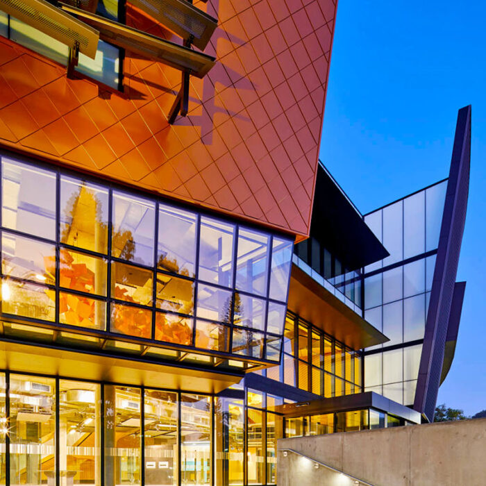 Facade glazing